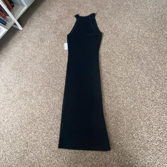 Old Navy Ribbed Black Midi Dress - Picture 6 of 6